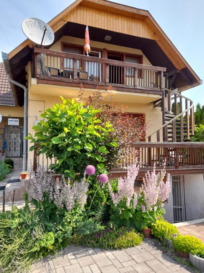 Harmonia Vendeghaz 100 Meterre Az Igali Gyogyfuerdotol Apartment Exterior photo